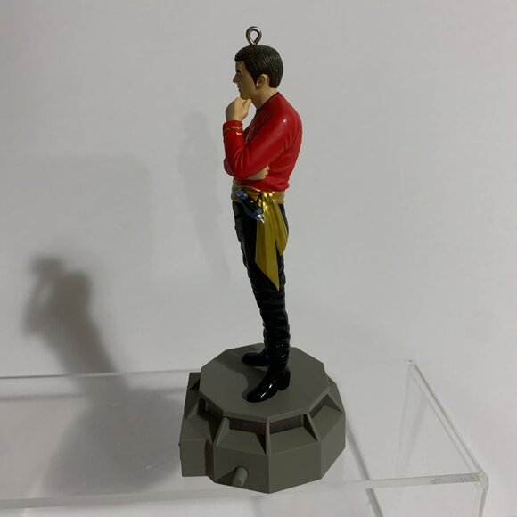 Hallmark Keepsake Christmas Storytellers Star Trek Lieutenant Scott Mirror - Picture 8 of 10